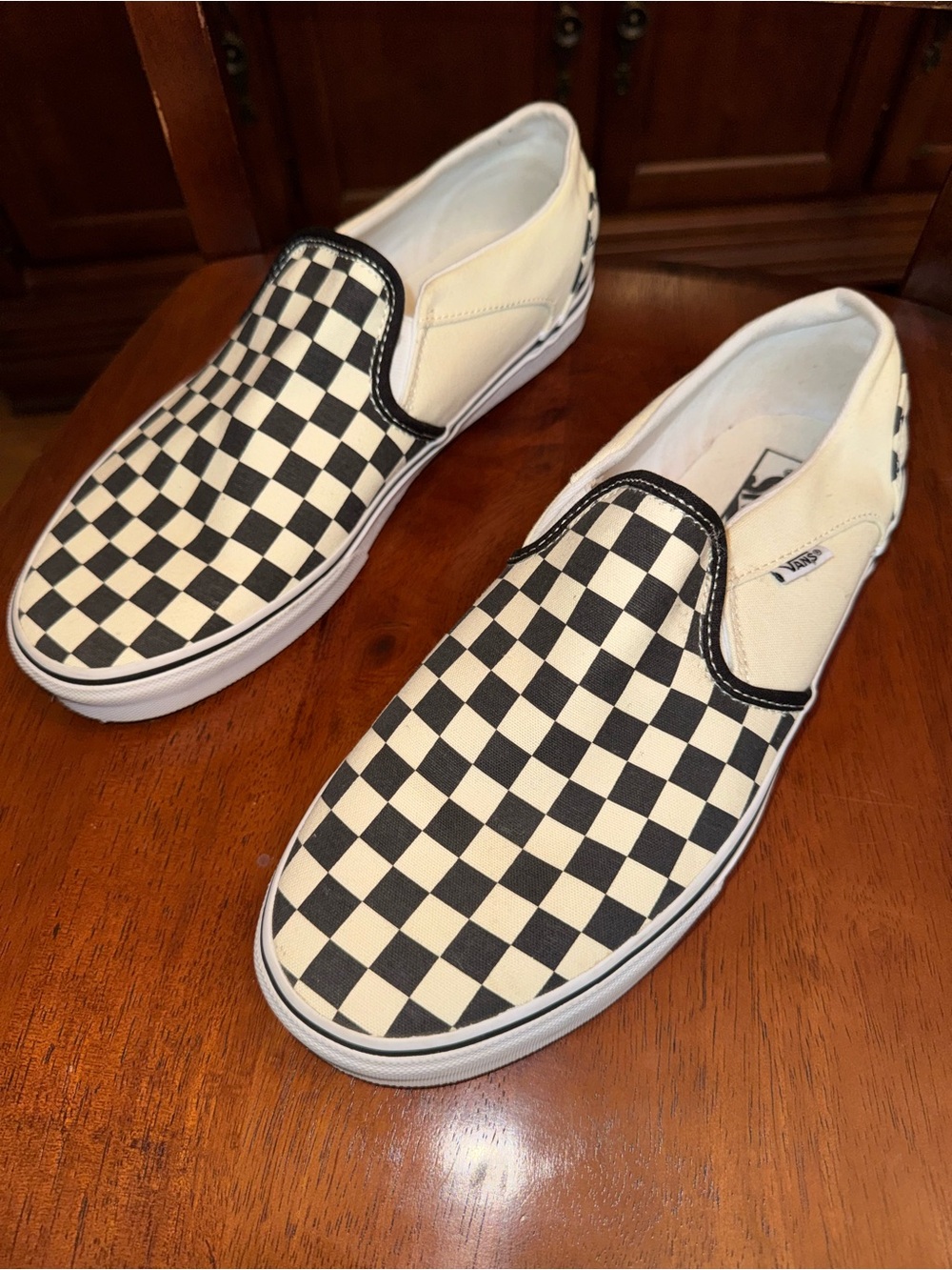 Vans checkered women’s 11